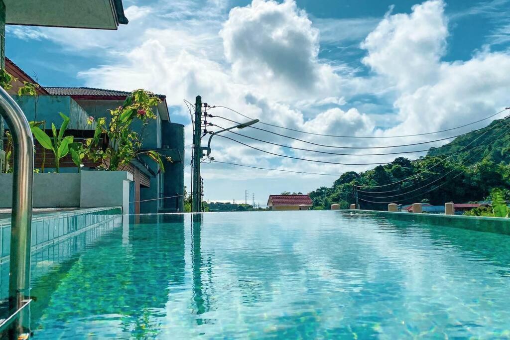 3 Bdr Pool Villa Patong 芭东3卧室泳池别墅 远海景 Kültér fotó